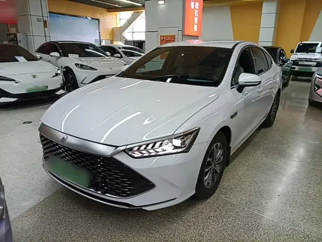 Фотография автомобиля — BYD Qin PLUS