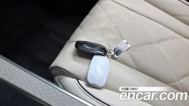 Genesis GV80 — Фото автомобиля 22