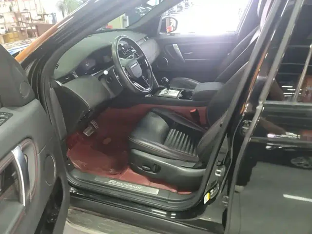 Land Rover Discovery Sport — Фото автомобиля 14