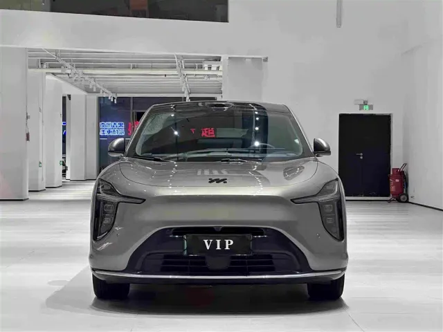 IM Motors LS6 — Фото автомобиля 2