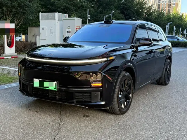 Фотография автомобиля — Li Auto L7