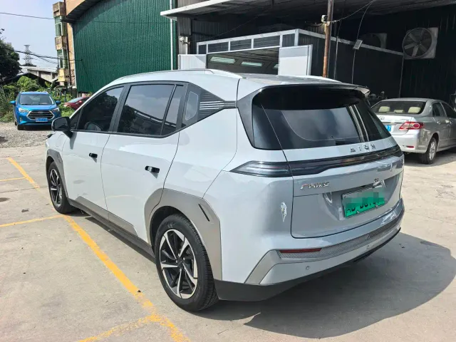 GAC Aion Y — Фото автомобиля 7