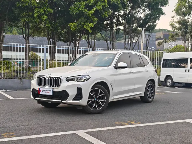 Фотография автомобиля — BMW X3