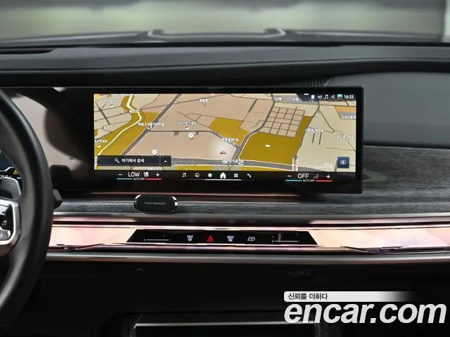BMW 7 Series G70 — Фото автомобиля 14