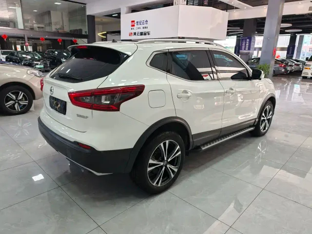 Nissan Qashqai — Фото автомобиля 8