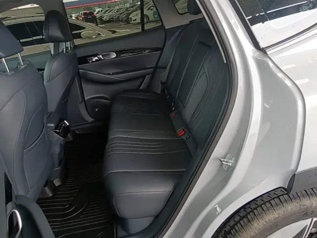 Geely Galaxy E5 — Фото автомобиля 16
