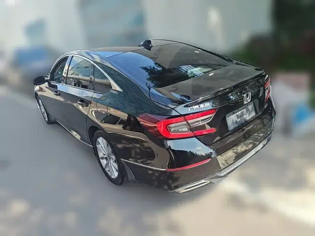 Honda Accord — Фото автомобиля 6