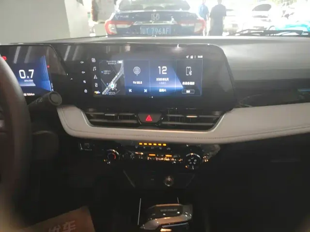 Chevrolet Monza — Фото автомобиля 12