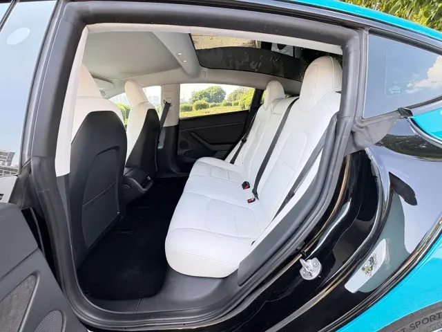 Tesla Model 3 — Фото автомобиля 6