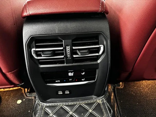 BMW 3 Series — Фото автомобиля 11