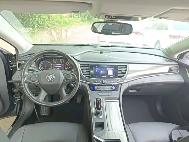 Buick LaCrosse — Фото автомобиля 9