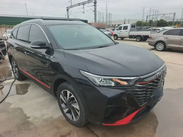 Dongfeng Fengshen AX7 — Фото автомобиля 3