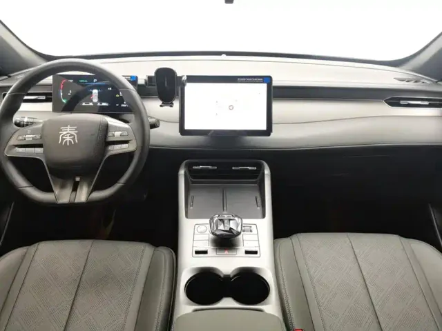 BYD Qin PLUS — Фото автомобиля 12