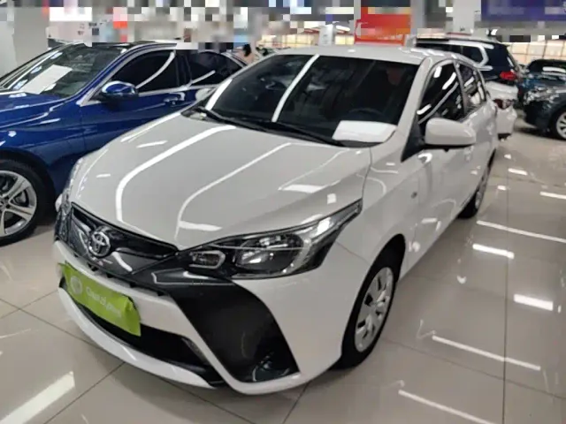 Фотография автомобиля — Toyota YARiS L Zhi Xuan