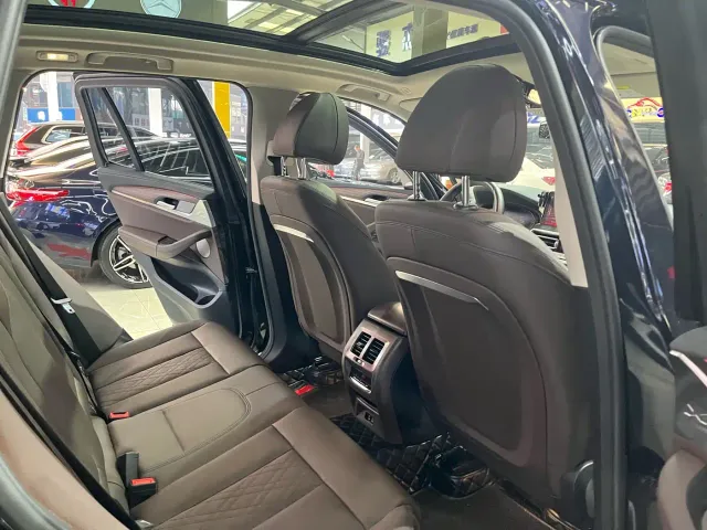 BMW X3 — Фото автомобиля 24