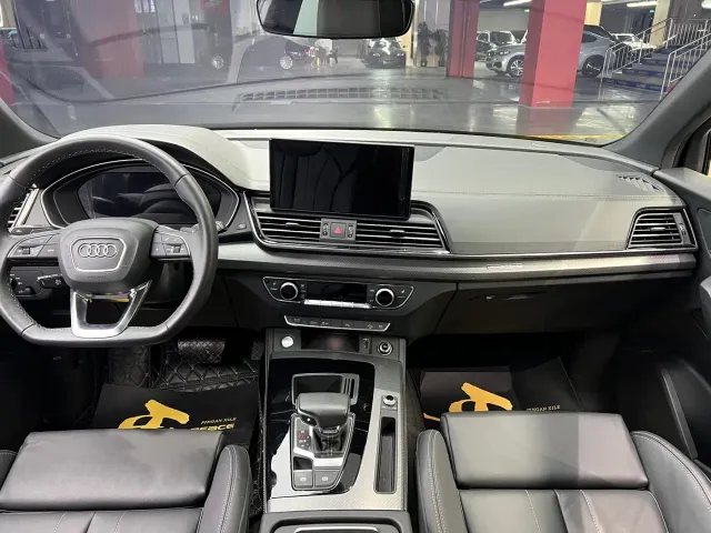 Audi Q5L — Фото автомобиля 11