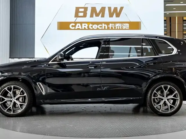 BMW X5 — Фото автомобиля 3