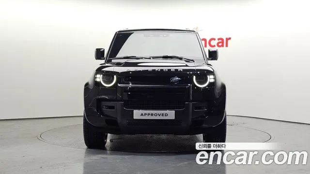 Land Rover Defender — Фото автомобиля 7