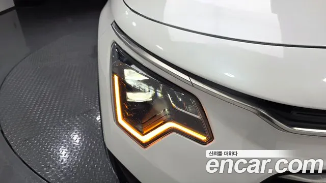 Kia Niro The All New Niro Signature — Фото автомобиля 22
