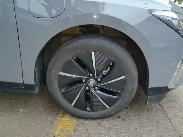 Buick Velite 6 — Фото автомобиля 25
