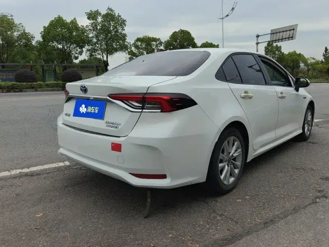 Toyota Corolla — Фото автомобиля 3
