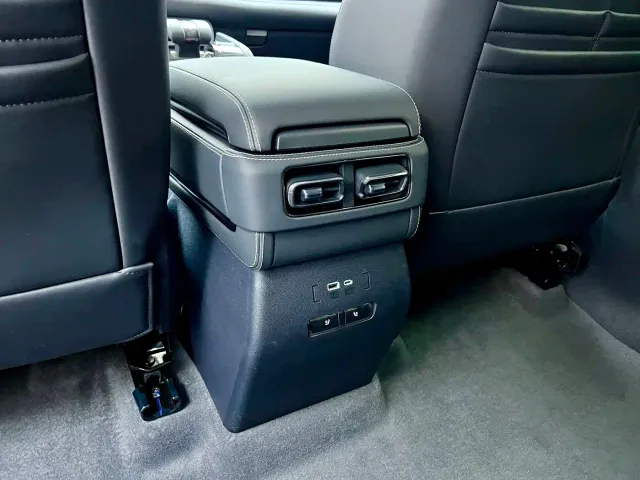 BYD FangChengBao Leopard 5 — Фото автомобиля 26
