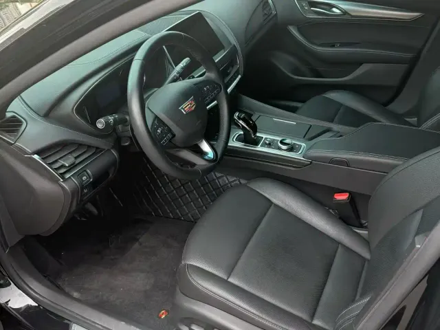 Cadillac CT5 — Фото автомобиля 7