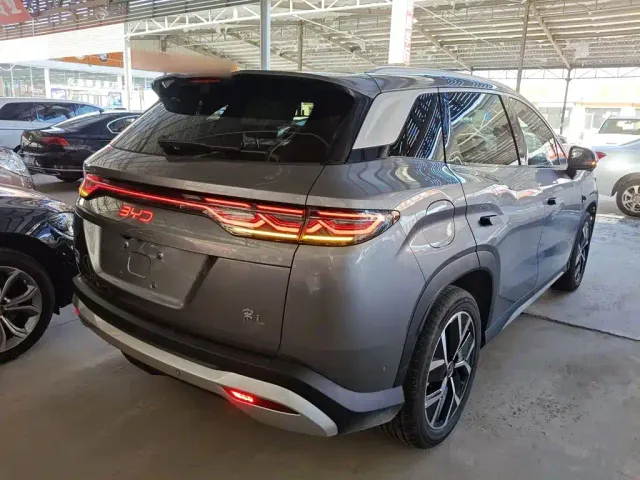 BYD Song L DM-i — Фото автомобиля 4