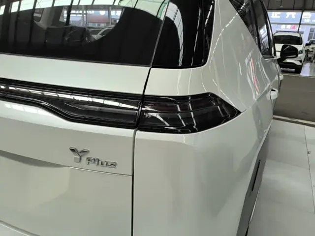 GAC Aion Y — Фото автомобиля 7