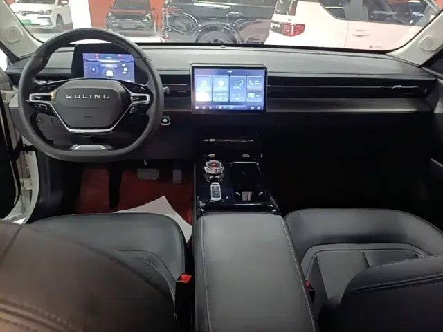 Wuling Starlight — Фото автомобиля 9