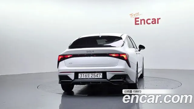 Kia K5 Новый K5 3 поколение 2.0 LPi(Для проката) — Фото автомобиля 4