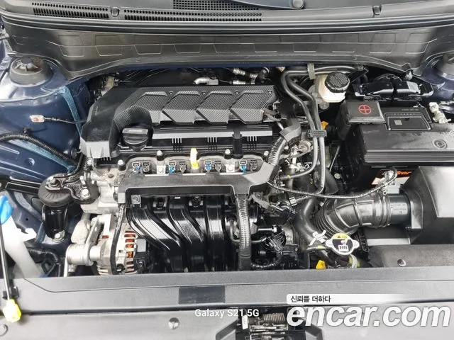Hyundai Venue — Фото автомобиля 16