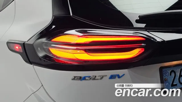 Chevrolet Bolt EV New — Фото автомобиля 8