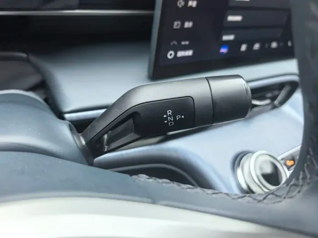 Geely Galaxy E5 — Фото автомобиля 18
