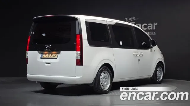 Hyundai Staria — Фото автомобиля 2