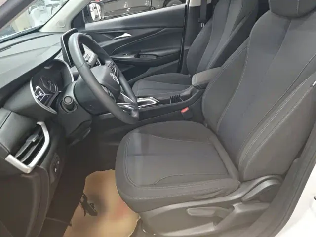 Buick Encore — Фото автомобиля 14