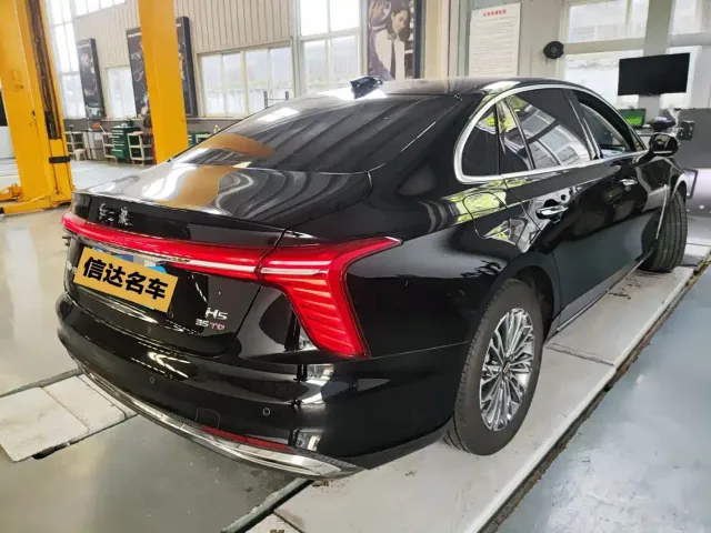Hongqi H5 — Фото автомобиля 8