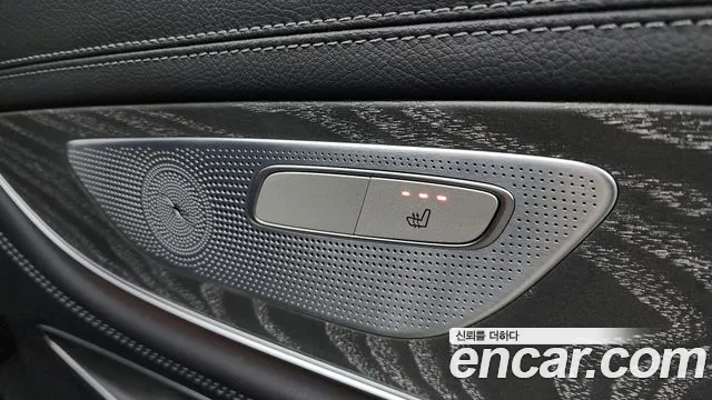 Mercedes-Benz CLS-Class — Фото автомобиля 19