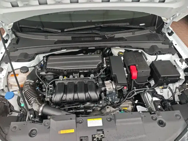 Dongfeng Yixuan — Фото автомобиля 19