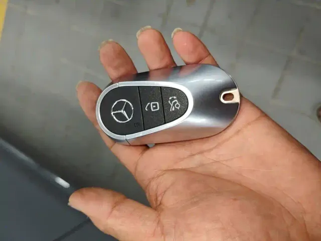 Mercedes-Benz EQS — Фото автомобиля 16