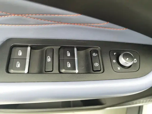 Geely Geometry M6 — Фото автомобиля 9