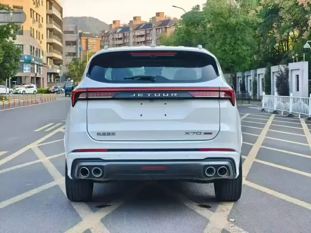 Jetour X70 Plus — Фото автомобиля 8