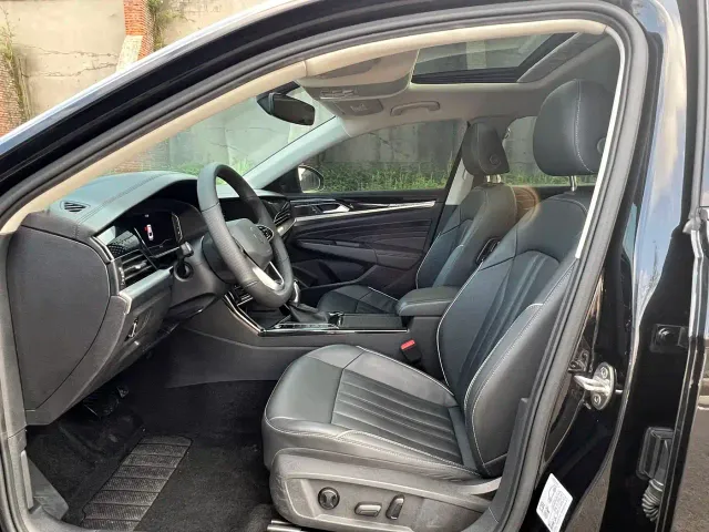Volkswagen Passat — Фото автомобиля 7