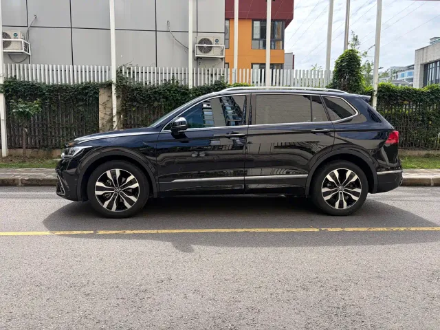 Volkswagen Tiguan L — Фото автомобиля 5