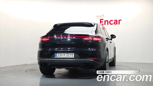 Porsche Cayenne — Фото автомобиля 4