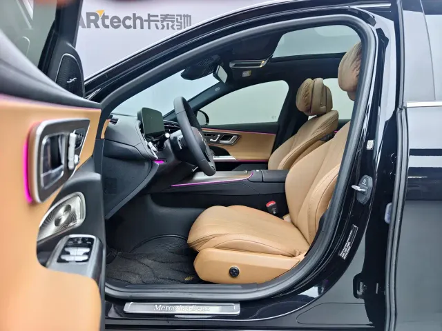 Mercedes-Benz E-Class — Фото автомобиля 4