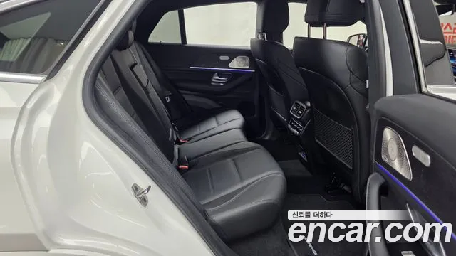 Mercedes-Benz GLE-Class — Фото автомобиля 11