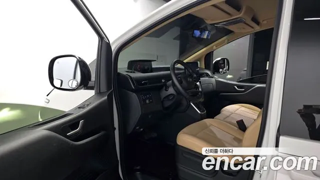 Hyundai Staria — Фото автомобиля 10