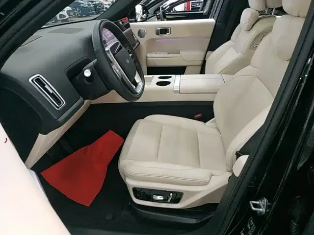 Li Auto L7 — Фото автомобиля 14