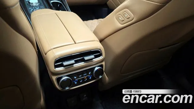 Genesis GV80 2.5T Бензин AWD — Фото автомобиля 18